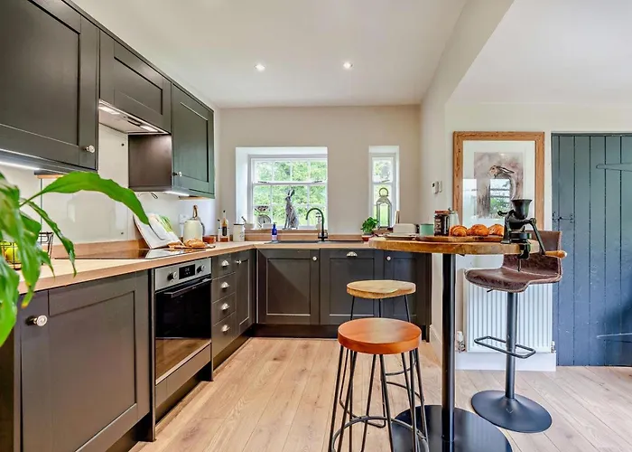 1 Bed In Richmond Oc-94752