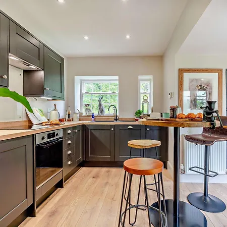 בית נופש 2 Bed In Richmond 94752