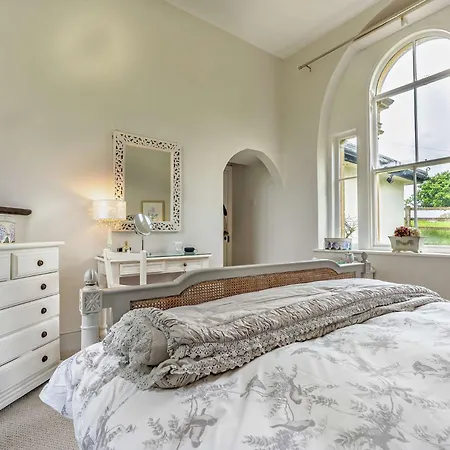2 Bed In Richmond 94752 * Forcett